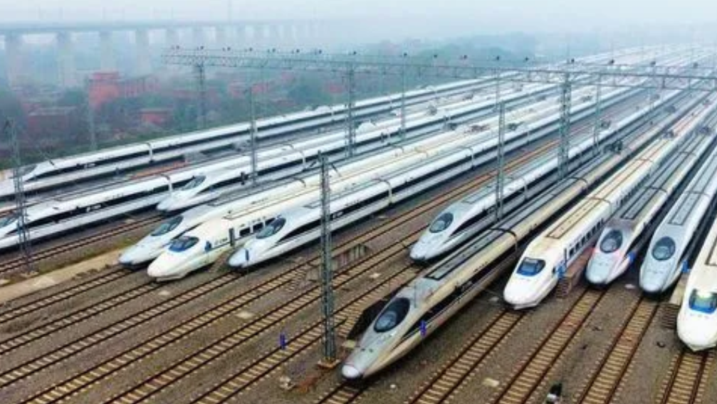 全国铁路今起实施新运行图