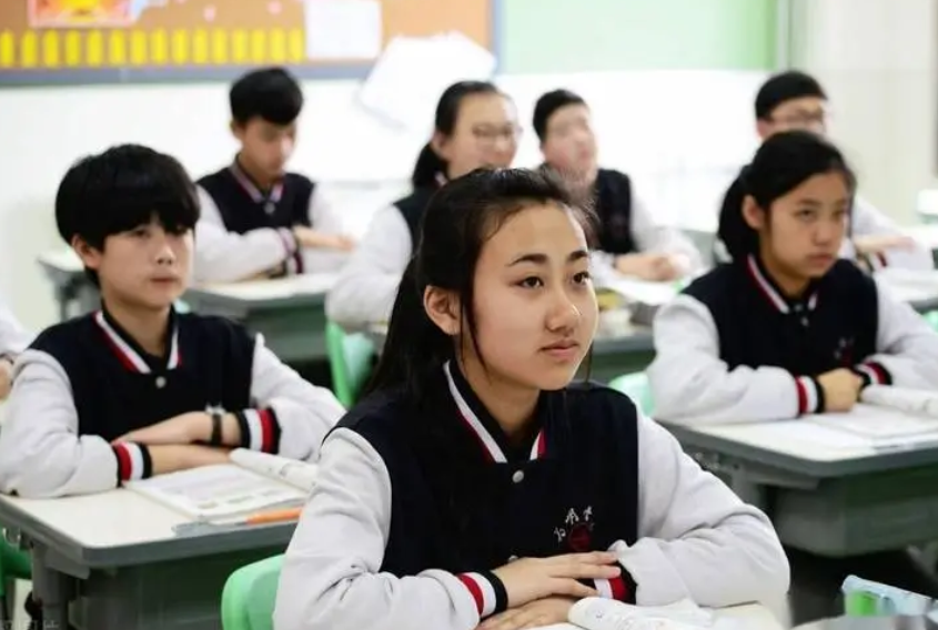 教育部：80%左右中小学生学业表现达中等以上水平