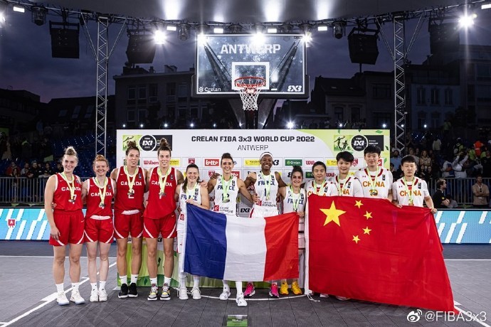 祝贺！三人篮球世界杯中国女篮收获铜牌