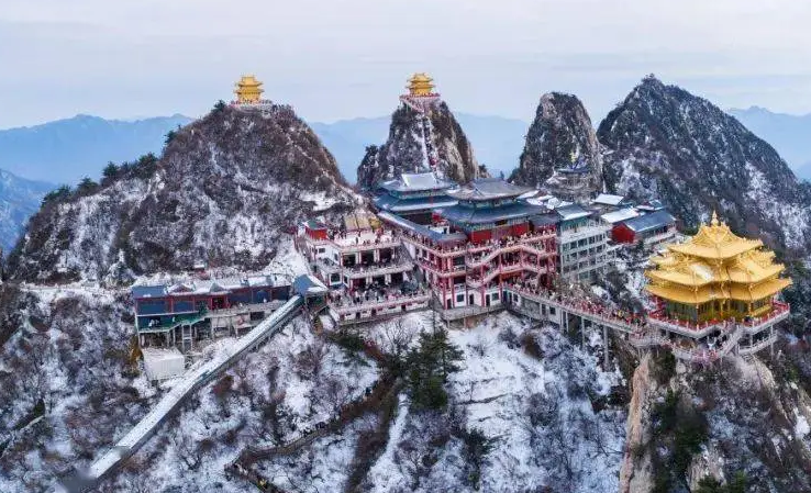 行程卡“摘星”热搜第一！刺激旅游产品搜索量齐上涨