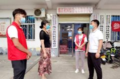 驻马店：党员志愿者下沉社区“双报到” 积极投身疫情防控一线