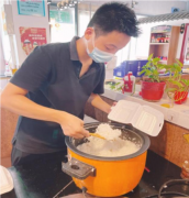 驻马店抗疫进行时 | 350份暖胃盒饭，捐给“疫”线最可爱的人