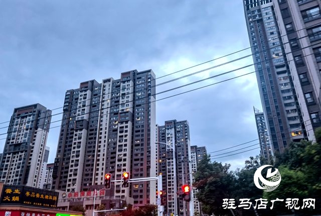 暴风雨前的美丽驻马店