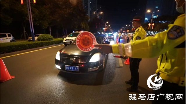 驻马店警方：开展夏夜治安巡查 做群众安全“守夜人”