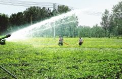 河南省完成抗旱浇灌面积2046万亩次