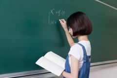 重大改革！教师职级岗位结构比例不再全国统一，对中小学教师有何影响？