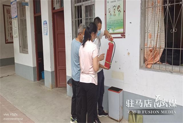 遂平县沈寨镇开展校园周边安全环境专项整治行动