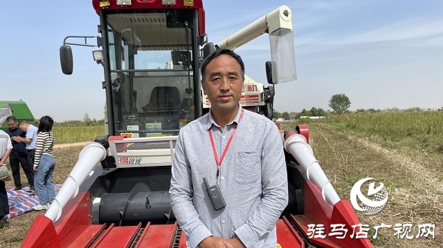 河南省农业良种联合攻关项目——宜机收芝麻在驻马店顺利收割