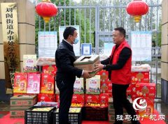爱心人士送温暖 重阳情系敬老院