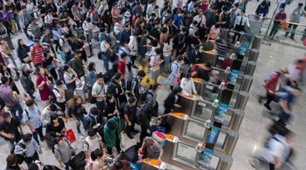 国庆假期全国预计发送旅客总量超2.5亿人次