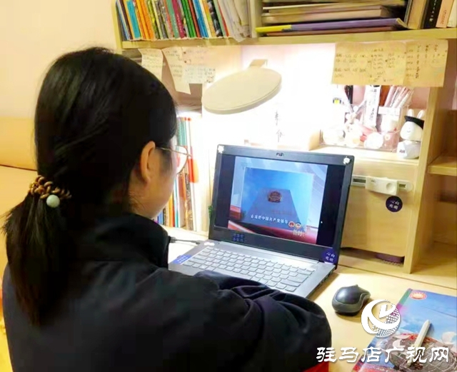 驻马店育英中学开展学习宪法知识系列宣传活动