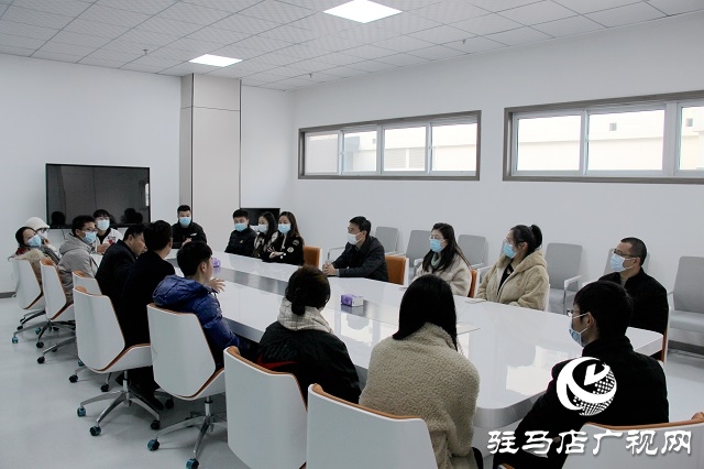 驻马店广电新媒体走进黄淮实验室 互动交流促提升