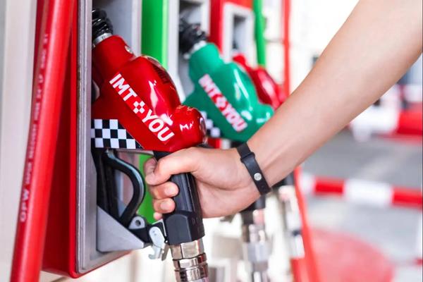 油价19日迎年内“最后一调” 或将“三连跌”