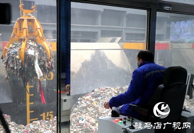 驻马店市生活垃圾焚烧发电厂项目正式并网发电