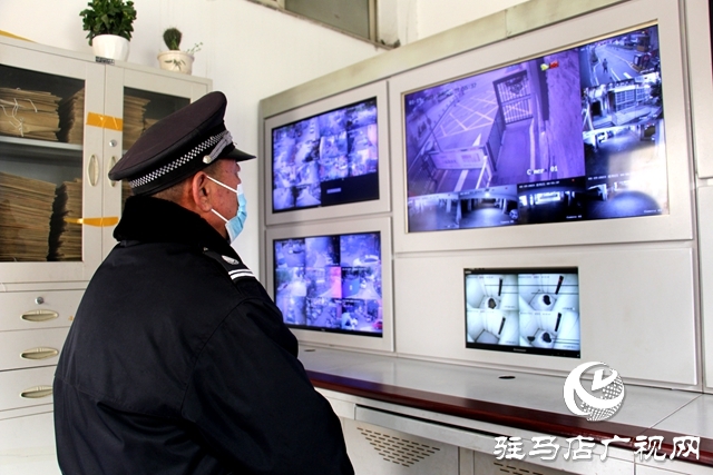 贴心物业新春装扮美家园