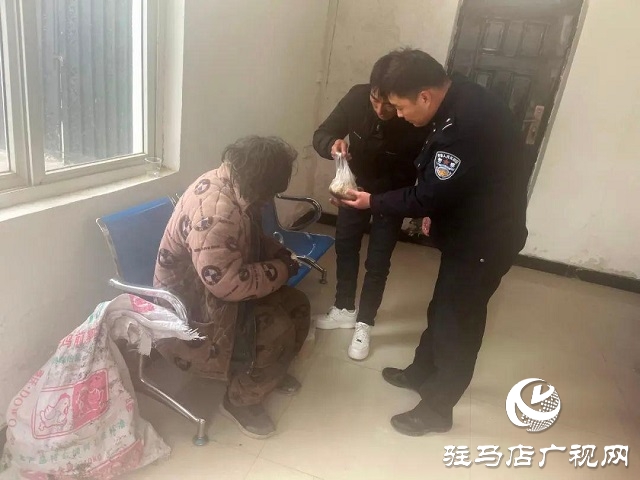 平舆县：老人走失一年 警民助团聚