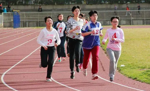 多地体育中考取消男生1000米女生800米