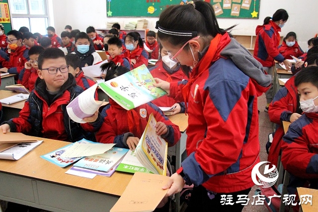 “萌娃”归校 元气满满——直击驻马店市开学第一天