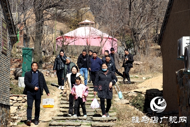 驻马店：休闲乡村游备受游客青睐
