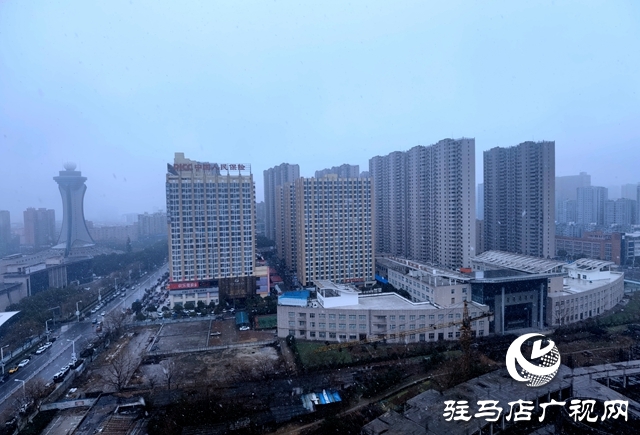 雨落天中 春意绽放