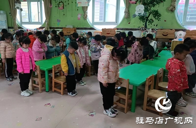 驻马店市实验幼儿园开展“网上祭英烈 文明寄哀思”清明节主题教育活动