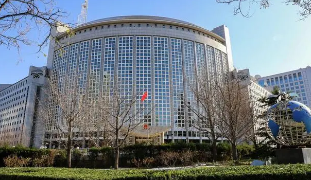 外交部：对美国反华议员迈克·麦考尔采取反制措施