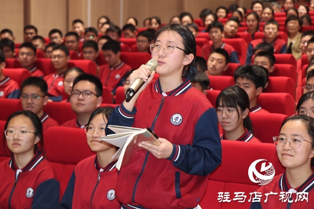 施一公在驻马店高中开讲了！报告《科学英雄出少年》令诸学子热血沸腾