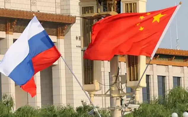 中俄两国国防部长在莫斯科举行会谈