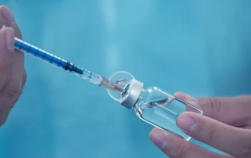 专家：老人需结合自身状况等综合考虑选择适合的疫苗
