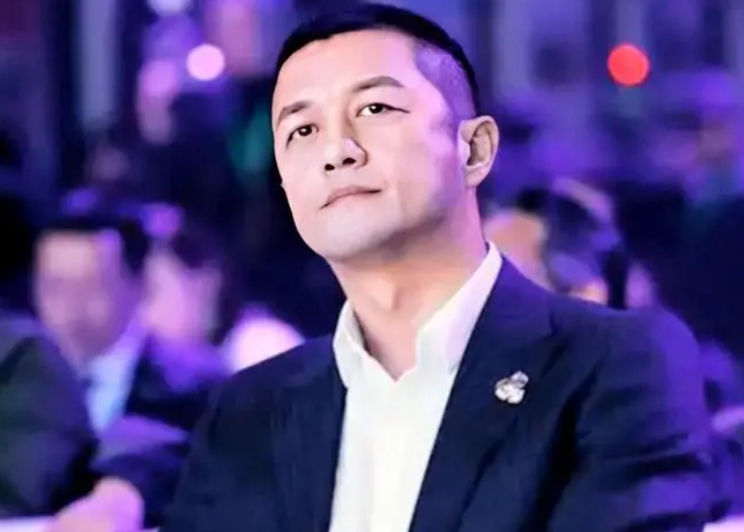李亚鹏遭强制执行，被指欠债4000万未还