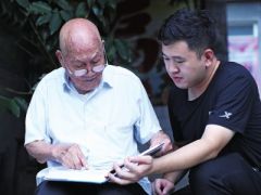 历时十年！河南小伙为“红旗渠牺牲第一人”立传