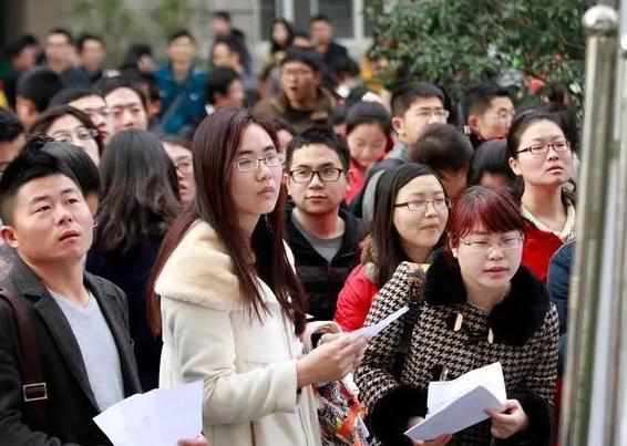 河南计划专项选调380名应届优秀大学毕业生，5月10日起报名