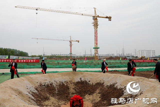 泌阳县举行全省第八期三个一批活动暨泌阳县开发区电子产业园（四期）项目开工奠基仪式