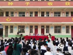 平舆县公安局西洋店派出所民警开展防溺水安全警示教育宣传活动