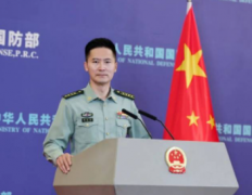 国防部新闻发言人谭克非就美炒作中方“拒绝”两国防长会晤提议事答记者问