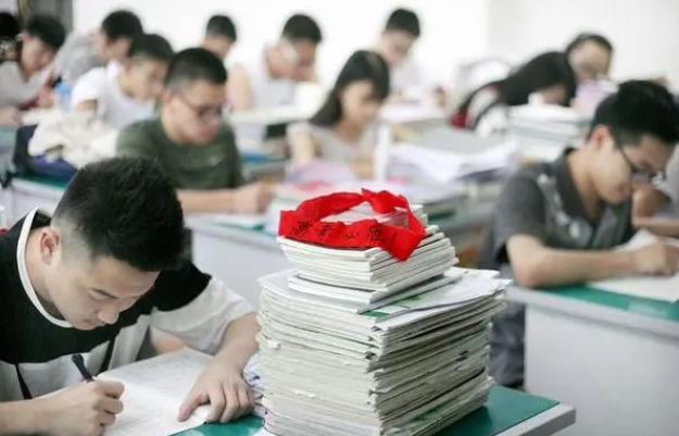 今年全国高考报名人数1291万，创历史新高