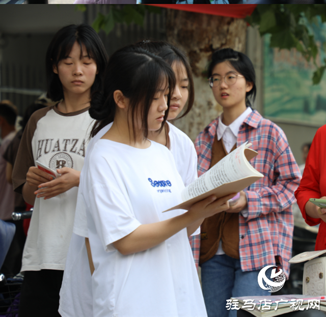  泌阳高考首日！多图直击……