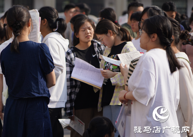  泌阳高考首日！多图直击……