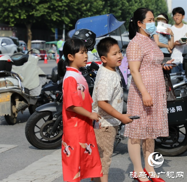  泌阳高考首日！多图直击……