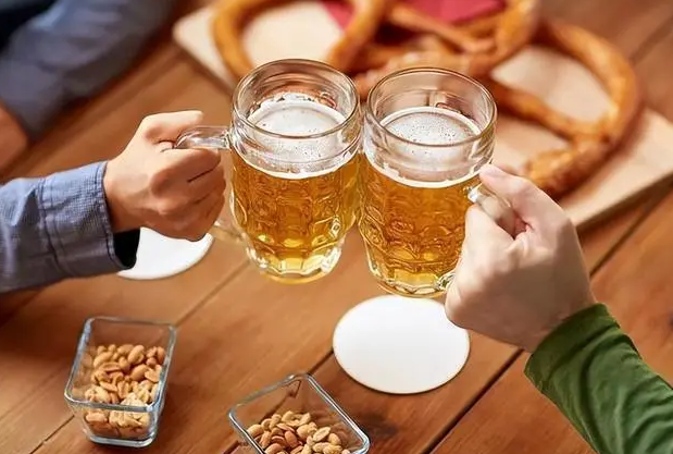 研究发现：60多种疾病缠身与喝酒有关