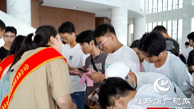 泌阳县举办2023年高考志愿填报公益讲座