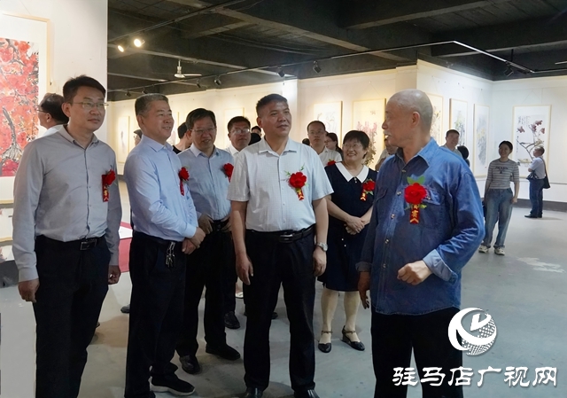 李新国美术作品展暨艺术研讨会举行