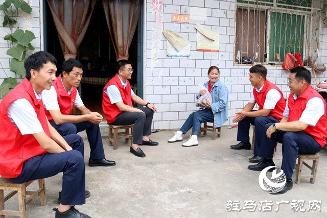 驿城区古城街道大余庄社区:包粽子比赛传承文化 分粽子增进邻里情谊