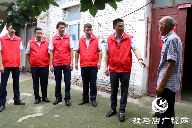 驿城区古城街道大余庄社区:包粽子比赛传承文化 分粽子增进邻里情谊