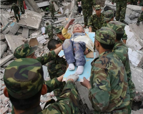 敬礼娃娃”郎铮文科637，四川省前30！