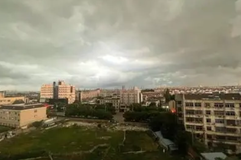 强对流天气预警 9省区市部分地区将有8至10级雷暴大风或冰雹