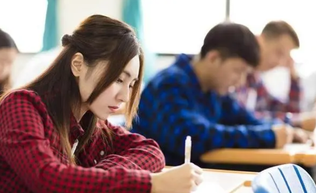 山东德州官方回应考生质疑中考成绩被偷：确认本人所答