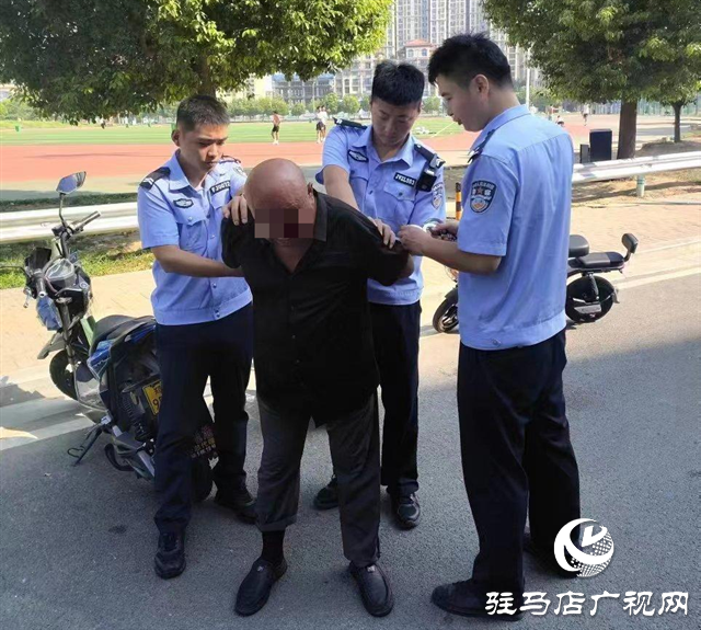 男子“顺手牵羊”偷墨镜 终被警方抓获