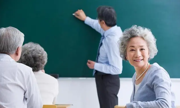 河南计划招募300名银龄讲学教师