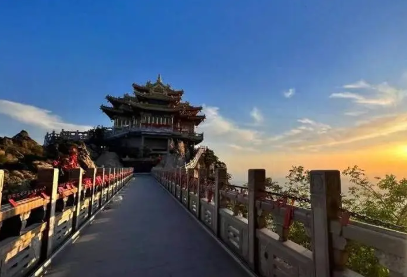 暑期旅游市场：赛道多 花样新 人气旺
